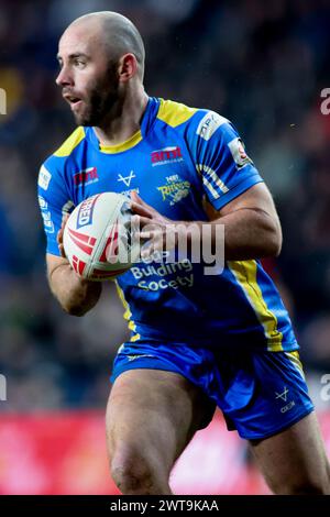 Leeds, Royaume-Uni. 16 mars 2024. AMT Headingley Rugby Stadium, Leeds, West Yorkshire, 15 mars 2024. Betfred Super League Leeds Rhinos contre St Helens. Matt Frawley de Leeds Rhinos crédit : Touchlinepics/Alamy Live News Banque D'Images