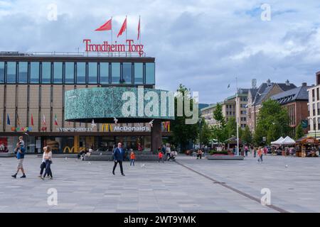 Trondheim, Norvège - 13 juillet 2023 : place du marché de Trondheims Banque D'Images