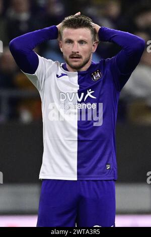 Bruxelles, Belgique. 16 mars 2024. Anders Dreyer d'Anderlecht semble déçu lors d'un match de football entre le RSC Anderlecht et le KV Kortrijk, samedi 16 mars 2024 à Bruxelles, le dernier jour (30/30) de la première division 'Jupiler Pro League' 2023-2024 du championnat belge. BELGA PHOTO LAURIE DIEFFEMBACQ crédit : Belga News Agency/Alamy Live News Banque D'Images