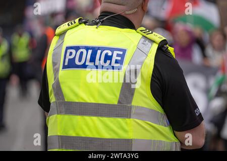 Glasgow, Écosse, Royaume-Uni. 16 mars 2024. Des manifestants pro-palestiniens organisent un rassemblement à travers l'Écosse à George Square, suivi d'une marche dans les rues pour réclamer un cessez-le-feu et la fin du génocide à Gaza crédit : R.Gass/Alamy Live News Banque D'Images