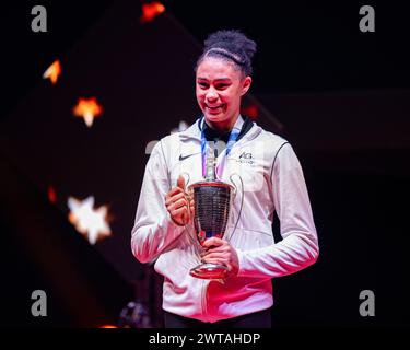 LIVERPOOL, ROYAUME-UNI. 16 mars 24. Ondine Achampong à la cérémonie de la victoire lors des Championnats britanniques de gymnastique 2024 à M&S Bank Arena le samedi 16 mars 2024. LIVERPOOL ANGLETERRE. Crédit : Taka G Wu/Alamy Live News Banque D'Images