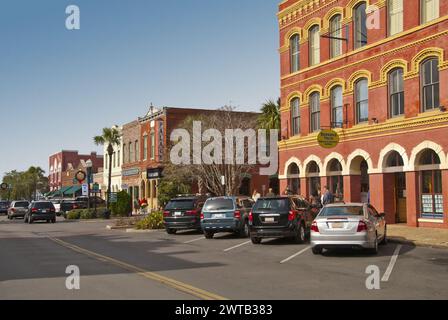 Centre Street dans le quartier historique de Fernandina Beach sur l'île d'Amelia en Floride Banque D'Images
