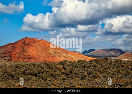 Los Hervideros, paysage volcanique avec des grottes de lave et des formations rocheuses bizarres, Lanzarote, îles Canaries, îles Canaries, Espagne Banque D'Images