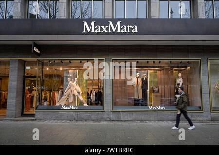 Max Mara textiles, Kurfuerstendamm, Charlottenburg, Berlin, Allemagne Banque D'Images