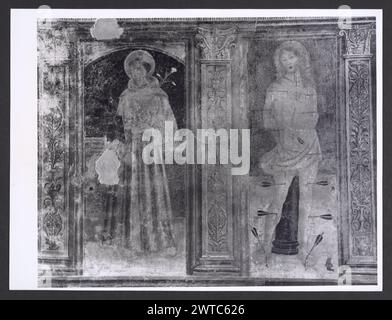 Lazio Roma Anguillara Sabazia S. Francesco5. Hutzel, Max 1960-1990 Post-médiéval : architecture (XVe siècle) incluant les ruines du cloître. Cycle de fresques de la Vierge et de l'enfant avec deux anges (13-14ème siècle). Plusieurs vues de l'extérieur de l'église, et couverture étendue des fresques intérieures, à la fois avant leur restauration en l960, et après, en l983. Notes générales : Hutzel nous a envoyé deux séries de tirages (57 dans l'une, 72 dans l'autre) réalisés à partir du même jeu de négatifs mais attribués à des numéros différents. Ces deux-là ont été synthétisés en une seule séquence. Photographe et chercheur allemand Max Hutzel Banque D'Images