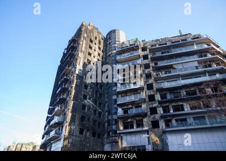 Valencia, Espagne. 17 mars 2024. Vue extérieure du bâtiment incendié dans le district de Campanar le 22 février 2024 Banque D'Images