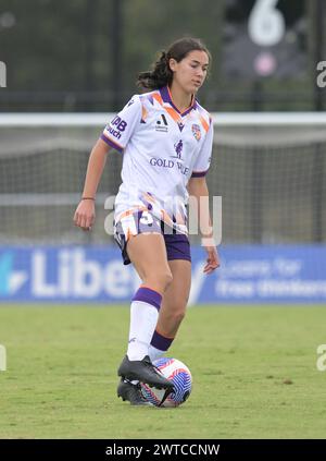 Rooty Hills, Australie. 16 mars 2024. Clara Hoarau du Perth Glory FC vu en action lors du match de Liberty A-League entre Perth Glory et Western Sydney Wanderers FC au Wanderers Football Park. Score final ; Perth Glory 1:2 Western Sydney Wanderers FC. Crédit : SOPA images Limited/Alamy Live News Banque D'Images