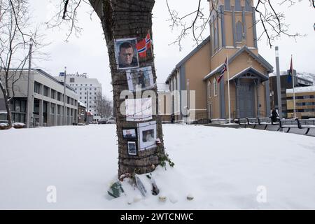 17 mars 2024 : Tromso, Norvège. Autel dans les rues de Tromso à la mémoire de l'avocat et homme politique russe Aleksei Navalny, qui était le chef de l'opposition contre Vladimir Poutine. (Crédit image : © Cristian Leyva/ZUMA Press Wire) USAGE ÉDITORIAL SEULEMENT! Non destiné à UN USAGE commercial ! Banque D'Images