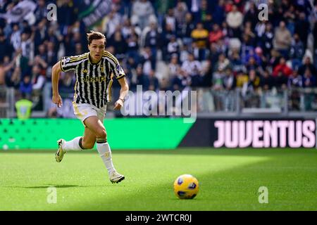 Torino, Italie. 16 mars 2024. Federico Chiesa de la Juventus en action lors du match de football Serie A entre la Juventus et Gênes au stade Allianz de Turin, dans le nord-ouest de l'Italie - dimanche 17 mars 2024. Sport - Soccer . (Photo de Marco Alpozzi/Lapresse) crédit : LaPresse/Alamy Live News Banque D'Images