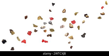 Éclaboussure de poivre moulue isolée sur fond blanc Banque D'Images