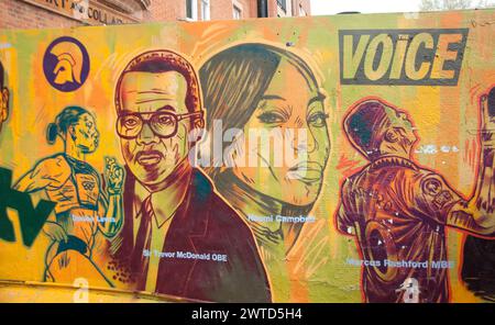 Murale montrant des Noirs célèbres au Royaume-Uni, Brixton Village, Brixton, Londres, Royaume-Uni; Naomi Campbell, Sir Trevor McDonald, Denise Lewis, Marcus Rushford, Banque D'Images