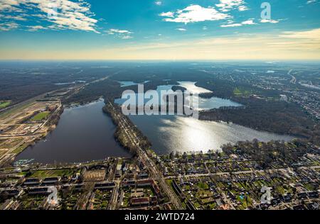 Luftbild, Sechs-Seen-Platte, Naherholungsgebiet, Wolken und blauer Himmel, Wedau, Duisburg, Ruhrgebiet, Rhénanie-du-Nord-Westphalie, Deutschland, Duisburg-S ACHTUNGxMINDESTHONORARx60xEURO *** vue aérienne, six Lacs plate, zone de loisirs locale, nuages et ciel bleu, Wedau, Duisburg, Ruhr area, Rhénanie du Nord-Westphalie, Allemagne, Duisburg S ACHTUNGxMINDESTHONORARx60xEURO Banque D'Images