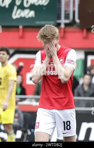 Maastricht, Nederland. 17 mars 2024. MAASTRICHT- football, 17-03-2024, Stadiom de Geusselt, MVV - Roda JC, Dutch Keuken Kampioen divisie, saison 2023/2024, MVV Maastricht joueur/speler Ferre Slegers. Crédit : Pro Shots/Alamy Live News Banque D'Images