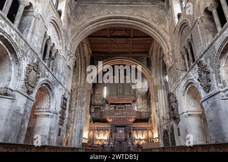 Londres, Royaume-Uni - 27 février 2024 - vue intérieure de l'église Saint-Barthélemy le Grand dans la ville de Londres. Espace pour le texte, foyer sélectif. Banque D'Images