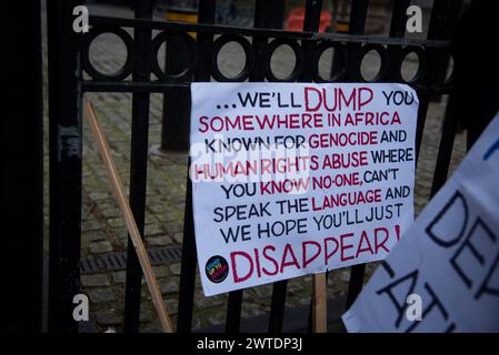 Londres, Angleterre, Royaume-Uni - 16 mars 2024 : manifestation de la Journée anti-racisme des Nations Unies. Banque D'Images