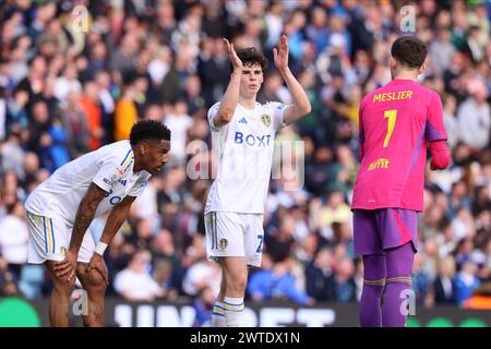 Archie Gray (Leeds United) lors du Sky Bet Championship match entre Leeds United et Millwall à Elland Road, Leeds le dimanche 17 mars 2024. (Photo : Pat Scaasi | mi News) crédit : MI News & Sport /Alamy Live News Banque D'Images