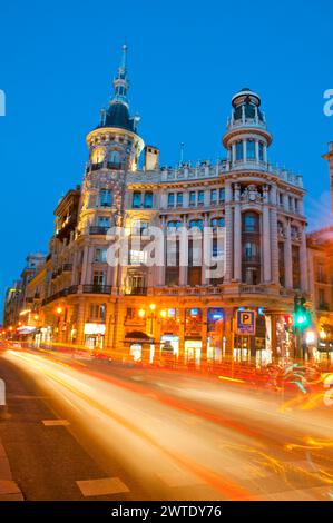 Canalejas Square, vue de nuit. Madrid, Espagne. Banque D'Images