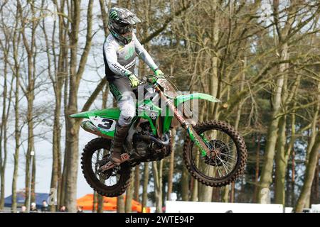 Harfsen, PAYS-BAS - 17 MARS : Romain Febvre FRA Kawasaki Kawasaki Racing Team MXGP lors du parctice libre et chronologique de la première manche du M néerlandais Banque D'Images