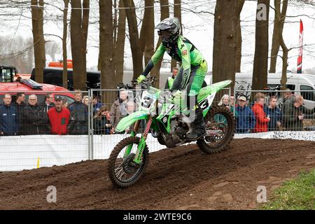 Harfsen, PAYS-BAS - 17 MARS : 2ème place Romain Febvre FRA Kawasaki Kawasaki Racing Team MXGP lors du 1er Heat 500cc sur la première manche des Néerlandais Banque D'Images