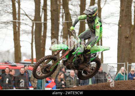 Harfsen, PAYS-BAS - 17 MARS : Romain Febvre FRA Kawasaki Kawasaki Racing Team MXGP lors de la 1ère manche 500cc sur la première manche du Masters néerlandais Banque D'Images