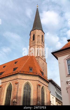 Vue extérieure de l'ancienne Salvatorkirche, l'église du Sauveur à Munich, Allemagne. Banque D'Images