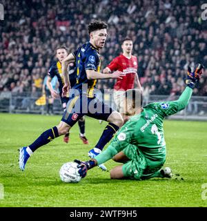 EINDHOVEN, pays-Bas. 17 mars 2024. Football, stade Philips, Dutch eredivisie, saison 2023/2024, pendant le match PSV - Twente, crédit : Pro Shots/Alamy Live News Banque D'Images