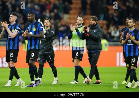 Milan, Italie. 17 mars 2024. Les joueurs de l'Inter après le match de football Serie A entre l'Inter et Napoli au stade San Siro de Milan, Italie du Nord - dimanche 17 mars 2024. Sport - Soccer . (Photo de Spada/LaPresse) crédit : LaPresse/Alamy Live News Banque D'Images