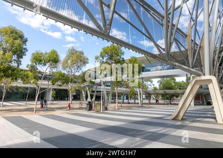 Aéroport d'Adélaïde en Australie méridionale, vue extérieure de l'architecture aéroportuaire du terminal, 2024 Banque D'Images