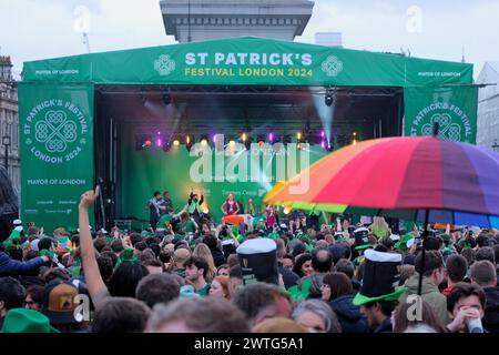 Londres, Royaume-Uni, 17 mars 2024. Le maire de Londres organise les célébrations annuelles de la St Patrick à Trafalgar Square. Crédit : onzième heure photographie/Alamy Live News Banque D'Images