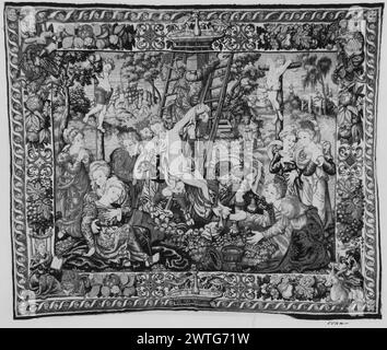 Passion du Christ : déposition (descente de croix) et Résurrection. Inconnu c. 1535-1550 tapisserie matériaux / techniques : inconnu culture : Centre de tissage flamand : inconnu histoire de propriété : Français et Co. Christ, flanqué par les deux malfaiteurs sur leurs croix, est descendu de la croix par SS. Nicodème et Joseph d'Arimathée avec l'aide d'un ange ; Vierge Marie swoon aux pieds du Christ ; femmes saintes swooning au pied de la croix (BRD) bouquets de fleurs surdimensionnées, fruits et raisins entrecoupés de parenthèses ornementales, figures dans les coins (intérieur) ; motif de ruban en spirale entrecoupé de petites fleurs et de lions ma Banque D'Images