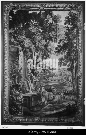 Paysage avec bergers et jeunes à une fontaine. Inconnu c. 1750-1800 dimensions de tapisserie : H 7'8' x l 5'1' matériaux/techniques de tapisserie : inconnue culture : Centre de tissage français : Aubusson historique de propriété : Charles M. Ffoulke coll. ?. French & Co acheté de C. [Cornelius] K. G. Billings, reçu le 13/05/1913, vendu à Mr. Horace Trumbauer le 5/20/1919 [SS 2556]. French & Co. acheté à MRS Helen S. Lara, facturé le 4/10/1939, vendu à American African Export Co. 7/28/1959 [SS 19431]. Dans le paysage avec des arbres, des plantes à fleurs & sur le bord du ruisseau, bergers, un avec seau près de l'arc Banque D'Images