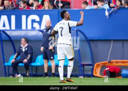 Vinicius Junior 'Vini Jr' du Real Madrid CF célèbre après avoir marqué un but lors du championnat espagnol de la Liga match de football entre CA Osasuna et Real Madrid CF le 16 mars 2024 au stade San Mames de Pampelune, Espagne Banque D'Images