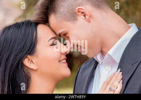 Gros plan d'un couple nez à nez Banque D'Images