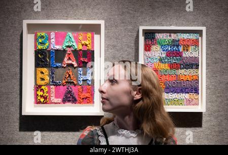 Bonhams, Londres, Royaume-Uni. 18 mars 2024. Bonhams vente d'après-guerre et d'art contemporain a lieu le 21 mars. Les faits saillants incluent : Mel Bochner (né en 1940), Blah, Blah, Blah (violet), 2013. Huile, monoimpression, collage, gravure et gaufrage sur papier Twinrocker fait à la main et teint à la main. Estimation de 7 000 à 10 000 £. Crédit : Malcolm Park/Alamy Live News Banque D'Images