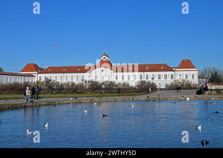 Allemagne, haute-Bavière, Munich : l'ancien bloc d'écurie dans l'aile nord du palais de Nymphenburg, maintenant la maison du musée 'Mensch und Natur' ('Mank Banque D'Images