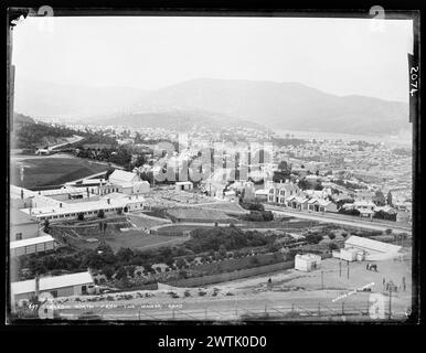Dunedin North de Waikari Road négatifs sur plaques sèches en gélatine, négatifs noir et blanc, paysages urbains Banque D'Images