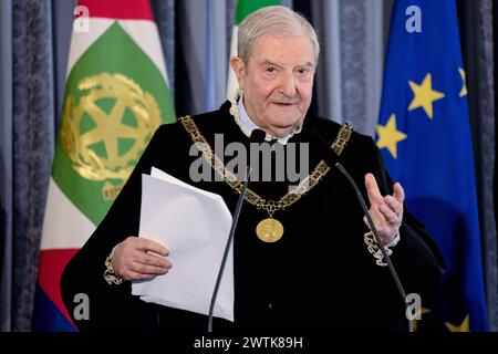 il Presidente della Corte costituzionale Augusto Barbera durante la Presentazione della Relazione annuale della Corte costituzionale sull'attività e sugli indirizzi giurisprudenziali della Corte nel 2023, Palazzo della Consulta a Roma, Lunedì, 18 marzo 2024 (foto Mauro Scrobogna/LaPresse) le Président de la Cour constitutionnelle Augusto Barbera lors de la présentation du rapport annuel de la Cour constitutionnelle sur l’activité et les orientations jurisprudentielles de la Cour en 2023, Palazzo della Consulta à Rome, lundi 18 mars 2024 (photo Mauro Scrobogna/LaPresse) Banque D'Images