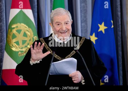 il Presidente della Corte costituzionale Augusto Barbera durante la Presentazione della Relazione annuale della Corte costituzionale sull'attività e sugli indirizzi giurisprudenziali della Corte nel 2023, Palazzo della Consulta a Roma, Lunedì, 18 marzo 2024 (foto Mauro Scrobogna/LaPresse) le Président de la Cour constitutionnelle Augusto Barbera lors de la présentation du rapport annuel de la Cour constitutionnelle sur l’activité et les orientations jurisprudentielles de la Cour en 2023, Palazzo della Consulta à Rome, lundi 18 mars 2024 (photo Mauro Scrobogna/LaPresse) Banque D'Images