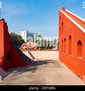 India, New Delhi, Parliament Street, Jantar Mantar, Zentraler Turm des Samrat Yantra Banque D'Images