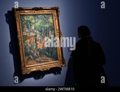 Milan, . 18 mars 2024. Milan, Italie présentation de l'exposition Cézanne/Renoir avec des chefs-d'œuvre du Musée de l'Orangerie et du Musée d'Orsay au Palazzo Reale dans la photo:location exposition avec œuvres et crédit public : Agence photo indépendante/Alamy Live News Banque D'Images