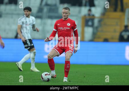 Istanbul, Turquie. 16 mars 2024. Istanbul, Turquie, 16 mars 2024 : Sam Andreas Larsson (10 Antalyaspor) lors du match de football de la Super League turque entre Besiktas et Bitexen Antalyaspor au stade Tupras, Turquie. (/SPP) crédit : photo de presse sportive SPP. /Alamy Live News Banque D'Images