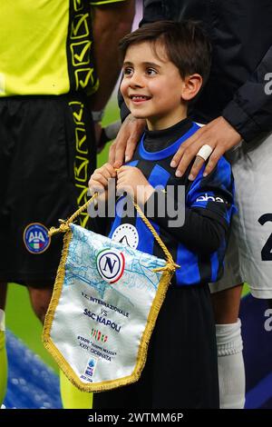 Milan, Italie. 17 mars 2024. Les enfants avant le match de football de Serie A entre l'Inter et Napoli au stade San Siro de Milan, Italie du Nord - dimanche 17 mars 2024. Sport - Soccer . (Photo de Spada/LaPresse) crédit : LaPresse/Alamy Live News Banque D'Images