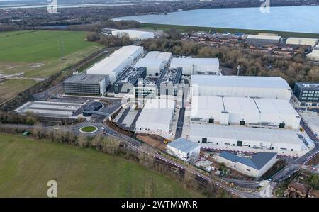 Vue aérienne panoramique de la nouvelle extension des studios Shepperton, achevée en juin 2023, Sheppertton, Royaume-Uni. Banque D'Images