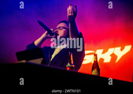 Italie 1 février 2024 Sky Leon en concert à la fabrique Milan © Andrea Ripamonti / Alamy Banque D'Images