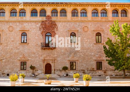 Palais archiépiscopal de Alcalá de Henares, Comunidad de Madrid, Espagne, Europe Banque D'Images