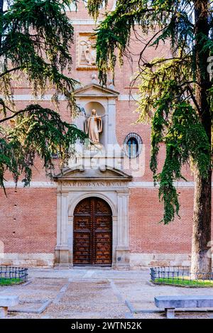 Le couvent cistercien de San Bernardo. Alcalá de Henares, Comunidad de Madrid, Espagne, Europe Banque D'Images