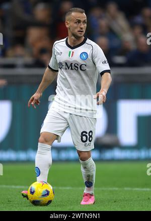 Milan, Italie. 17 mars 2024. Stanislav Lobotka de la SSC Napoli lors du match de Serie A à Giuseppe Meazza, Milan. Le crédit photo devrait se lire : Jonathan Moscrop/Sportimage crédit : Sportimage Ltd/Alamy Live News Banque D'Images