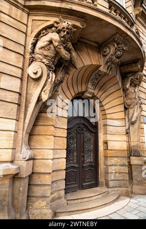 Munich, Allemagne - 23 décembre 2021 : détail architectural et ornemental classique à Munich, la capitale de l'État bavarois d'Allemagne. Banque D'Images