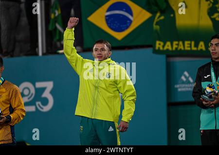 Santiago, Chili, 28 octobre 2023, Michel Augusto (BRA), or pendant Judo - hommes - 60kg podium aux Jeux panaméricains de 2023 Banque D'Images