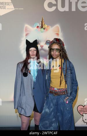 Rhian Teasdale et Lava la Rue assistent au lancement de l'exposition 'CUTE' à Somerset House à Londres. Banque D'Images